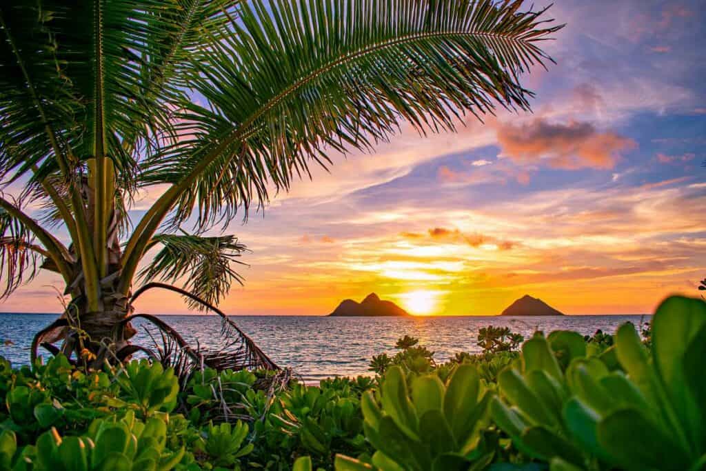 Beautiful sunrise over Lanikai Beach in Kailua, Oahu, Hawaii
