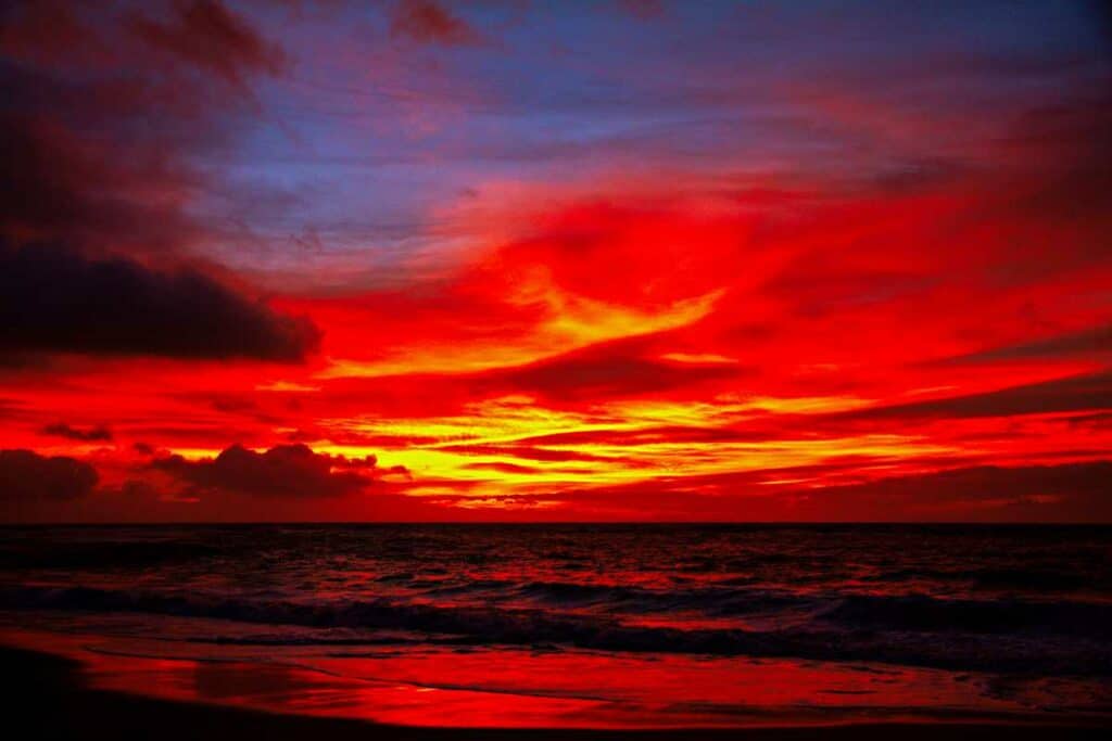 Amazing colorful sunrise over Sandy Beach in Oahu Hawaii
