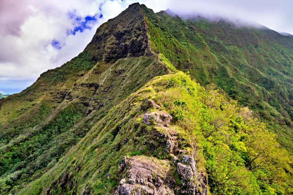Early morning Pali Notches hike to view sunrise in Oahu Hawaii