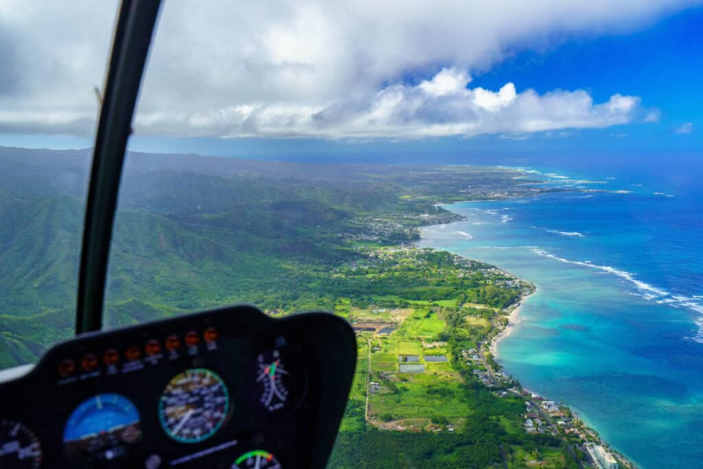 Helicopter flight over Oahu, Hawaii