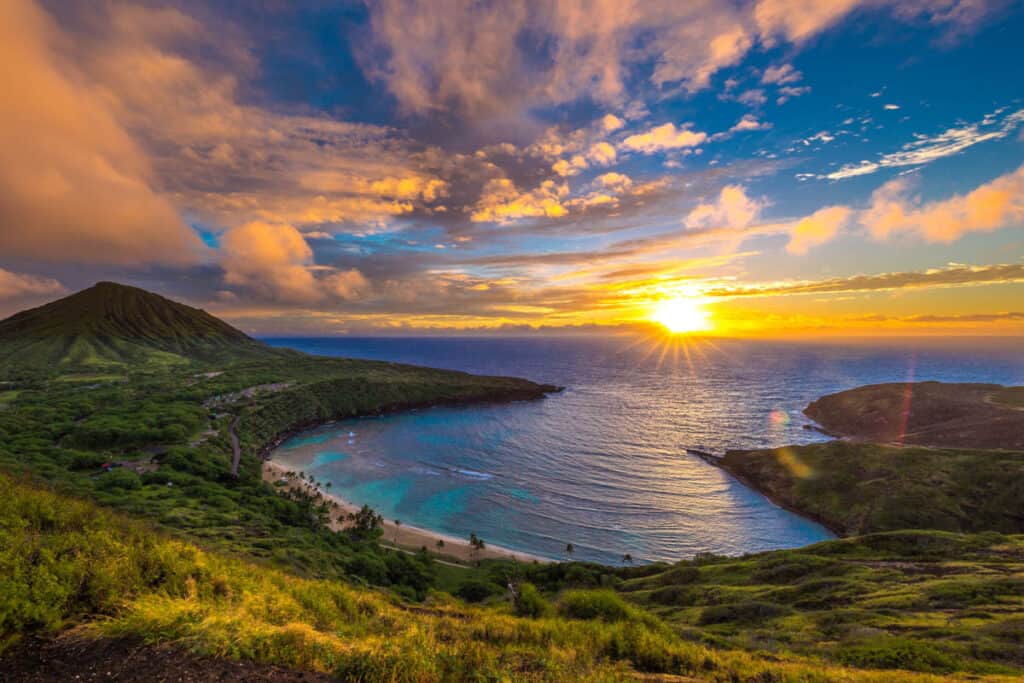 Sunrise over Hanauma Bay in Oahu, Hawaii