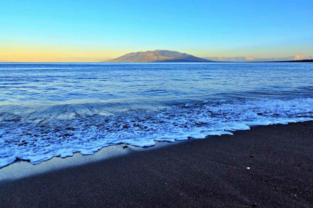 Black sand beach, Makena State Park, Maui, Hawaii, USA