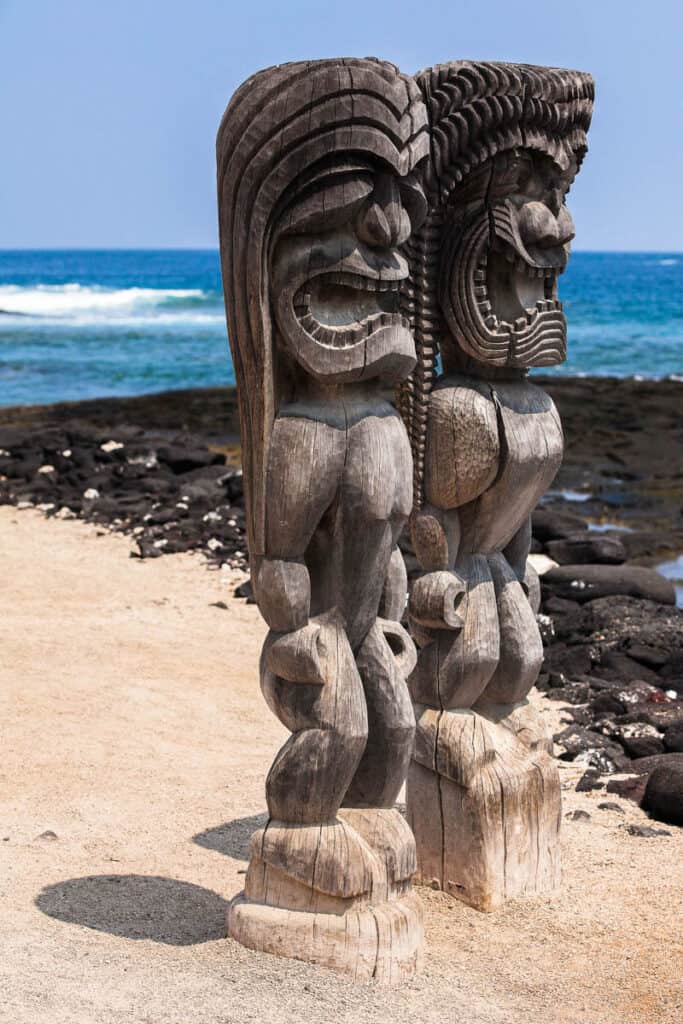 Ki'i Statues at the the Pu'uhonua o Honaunau National Historic Park in Hawaii