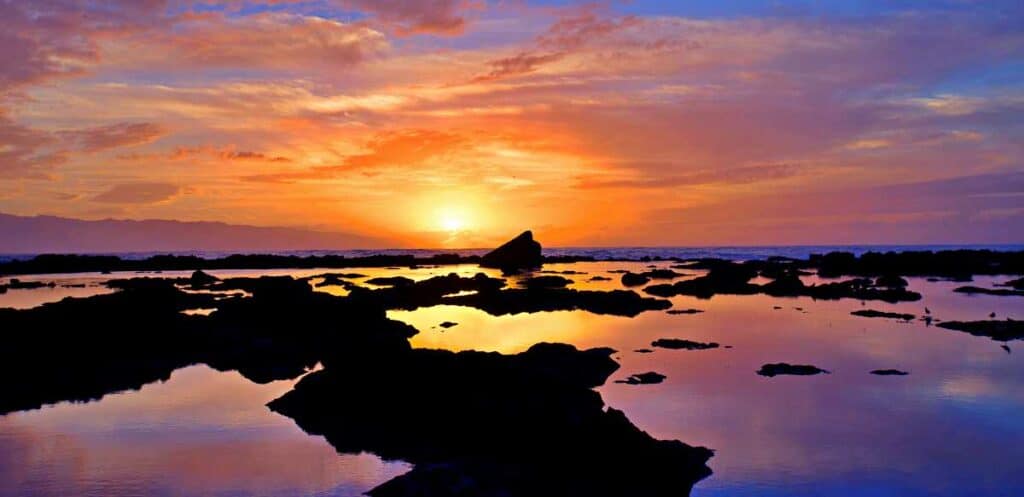 Watch sunset at Pupukea tide pools near Shark's Cove | Things to Do on the North Shore of Oahu