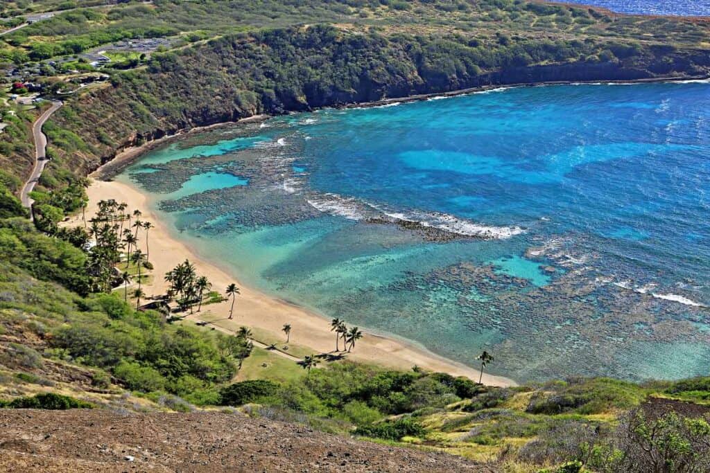 World-famous Hanauma Bay Nature Preserve from the Hanauma Bay Ridge Trail | Hikes near Waikiki, Honolulu