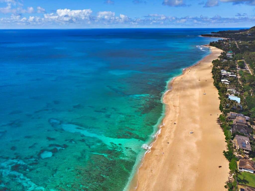 Banzai Pipeline (Ehukai Beach) one of the best Oahu beaches on the North Shore for swimming and snorkeling in summer!