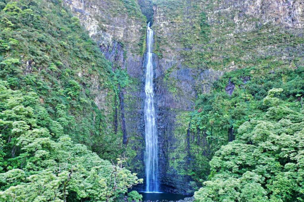 Stunning Hanakapiai Falls, a 2 mile hike from the Hanakapiai Beach