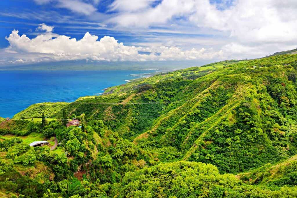 Stunning landscape view seen from Waihee Ridge Trail | Waterfalls of Maui