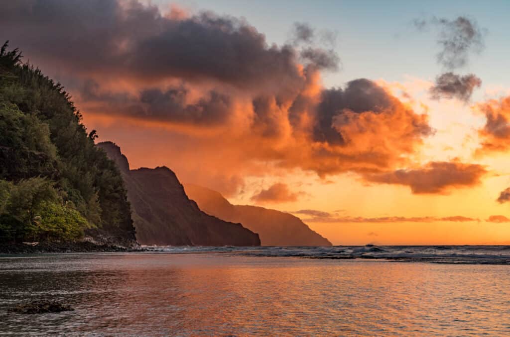Sunset from Ke'e Beach on the north shore of Kauai