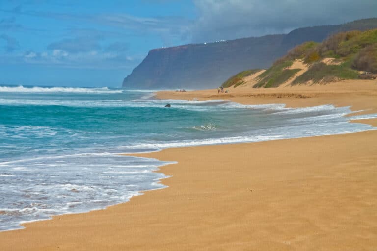 Visiting Polihale State Park, Kauai: The Ultimate 2023 Guide!