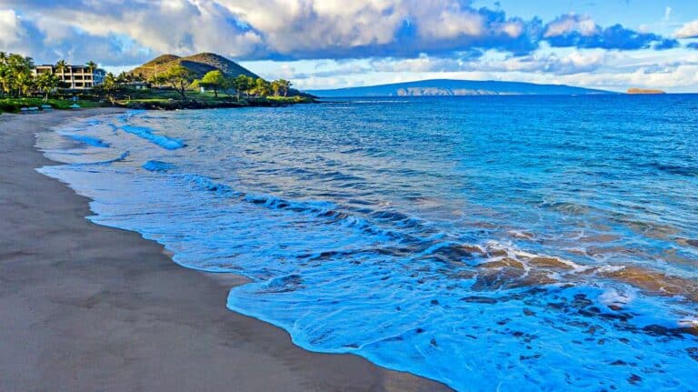 Maluaka Beach, Maui (Turtle Town): Complete 2024 Visitor Guide
