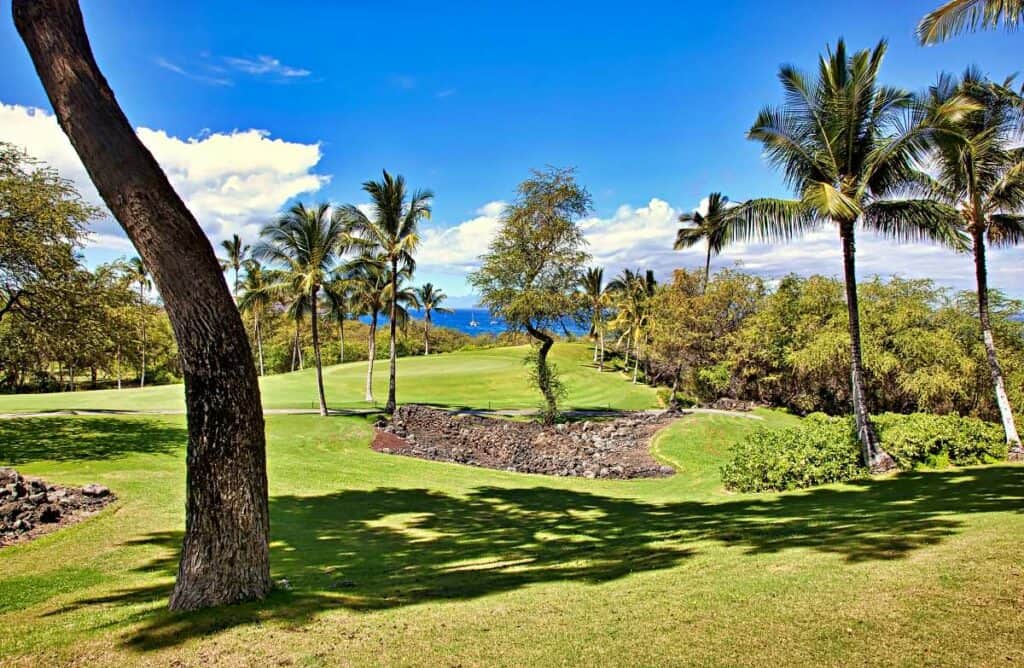 Scenic golf courses along Wailea Beach, Maui, HI
