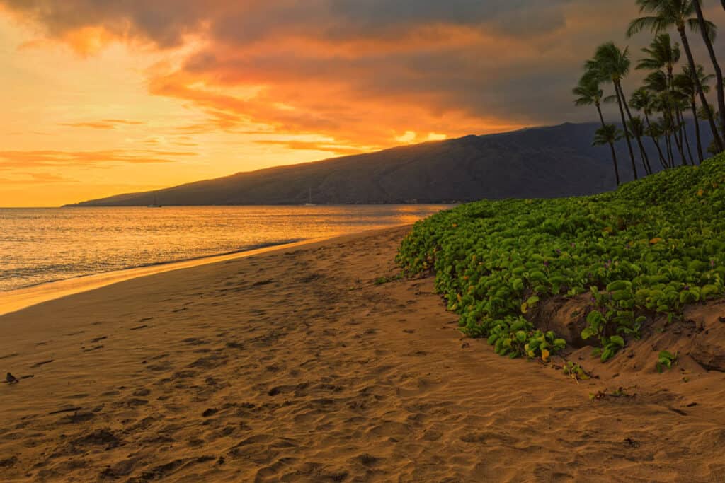 Sunset at Sugar Beach in Maui, Hawaii