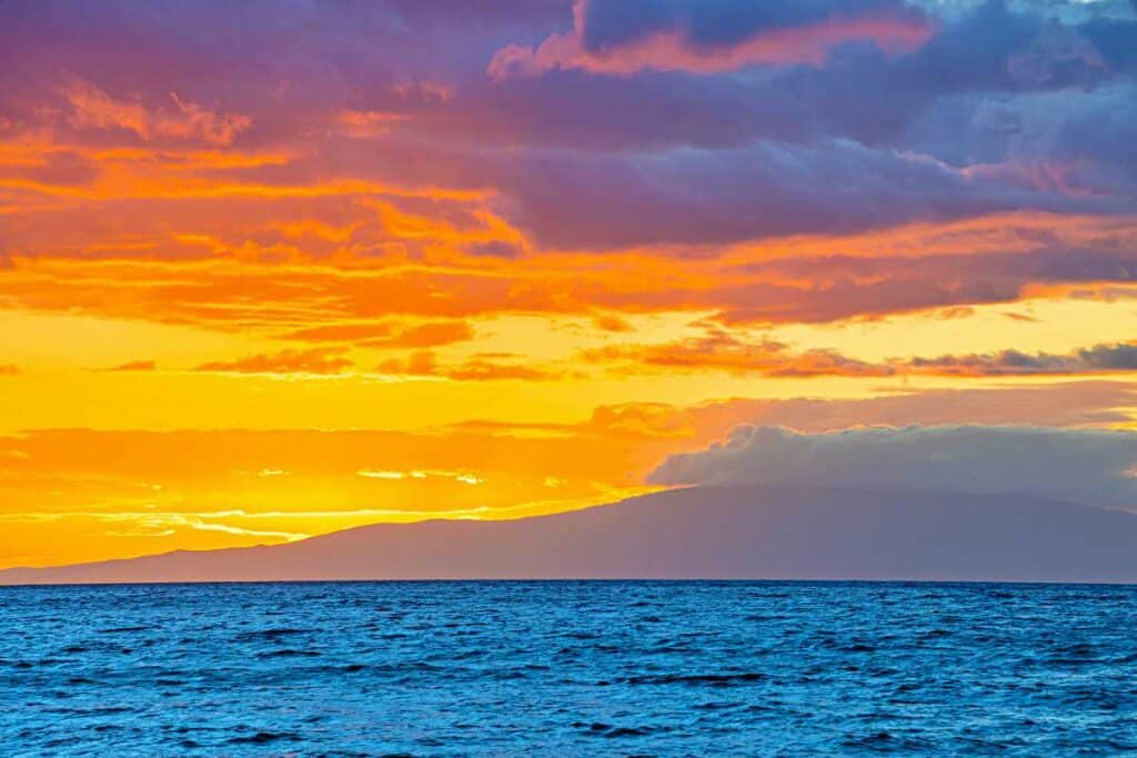 Spectacular colors at sunset from Keawakapu Beach, Maui, Hawaii