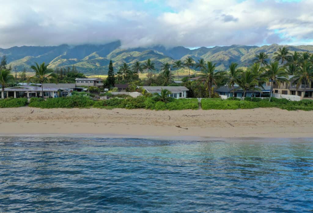 Aweoweo Beach is one of the less crowded beaches on the north shore of Oahu!