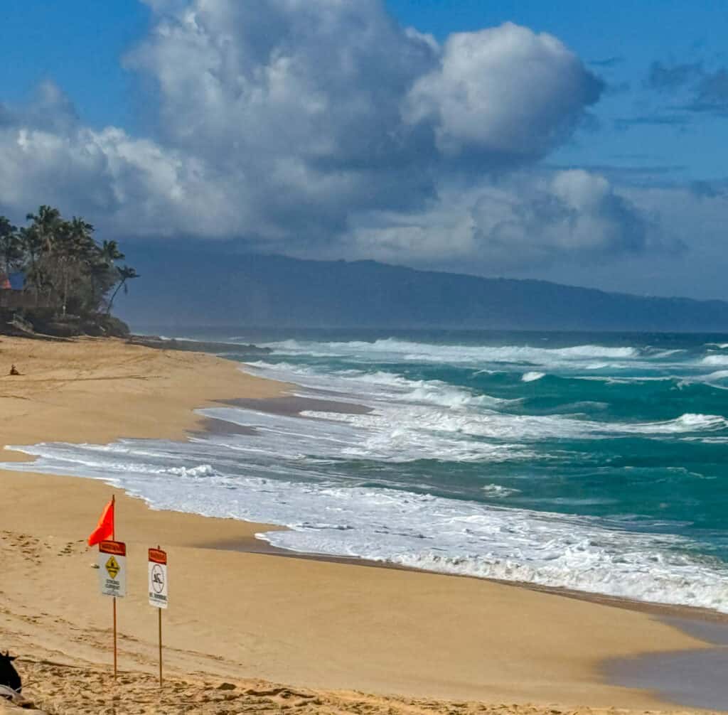 Surf warnings at Sunset Beach in Oahu in January