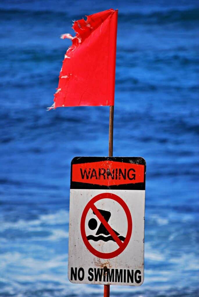 Laniakea Beach waters can be dangerous in winter, heed the warning signs