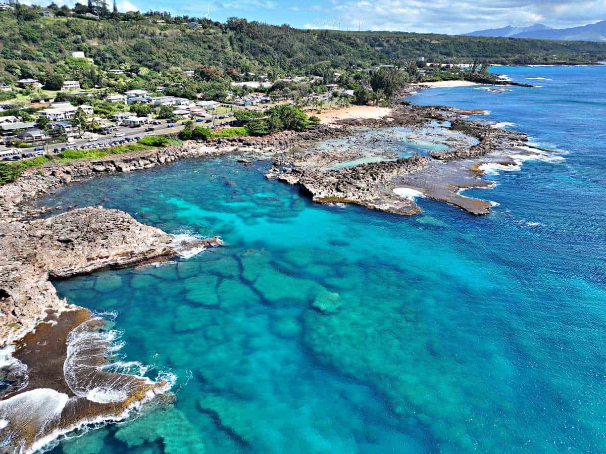 Stunning Shark's Cove, one of the world's best snorkeling and shore diving spots