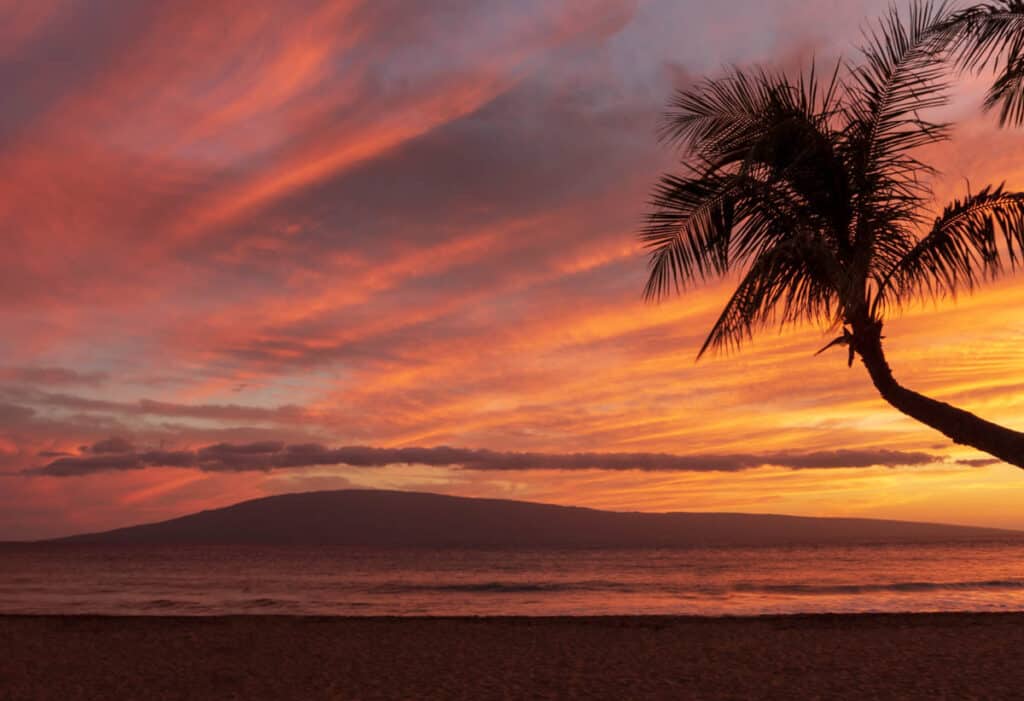 Sunset at Kaanapali Beach in Maui, Hawaii