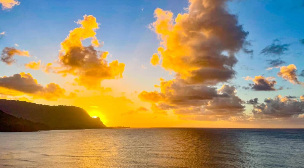Sunset at 1 Hotel hanalei Bay in Kauai, Hawaii